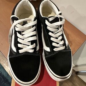 Classic vans youth size 3